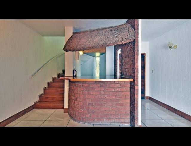 4 BEDROOM HOUSE FOR SALE IN BRACKENHURST